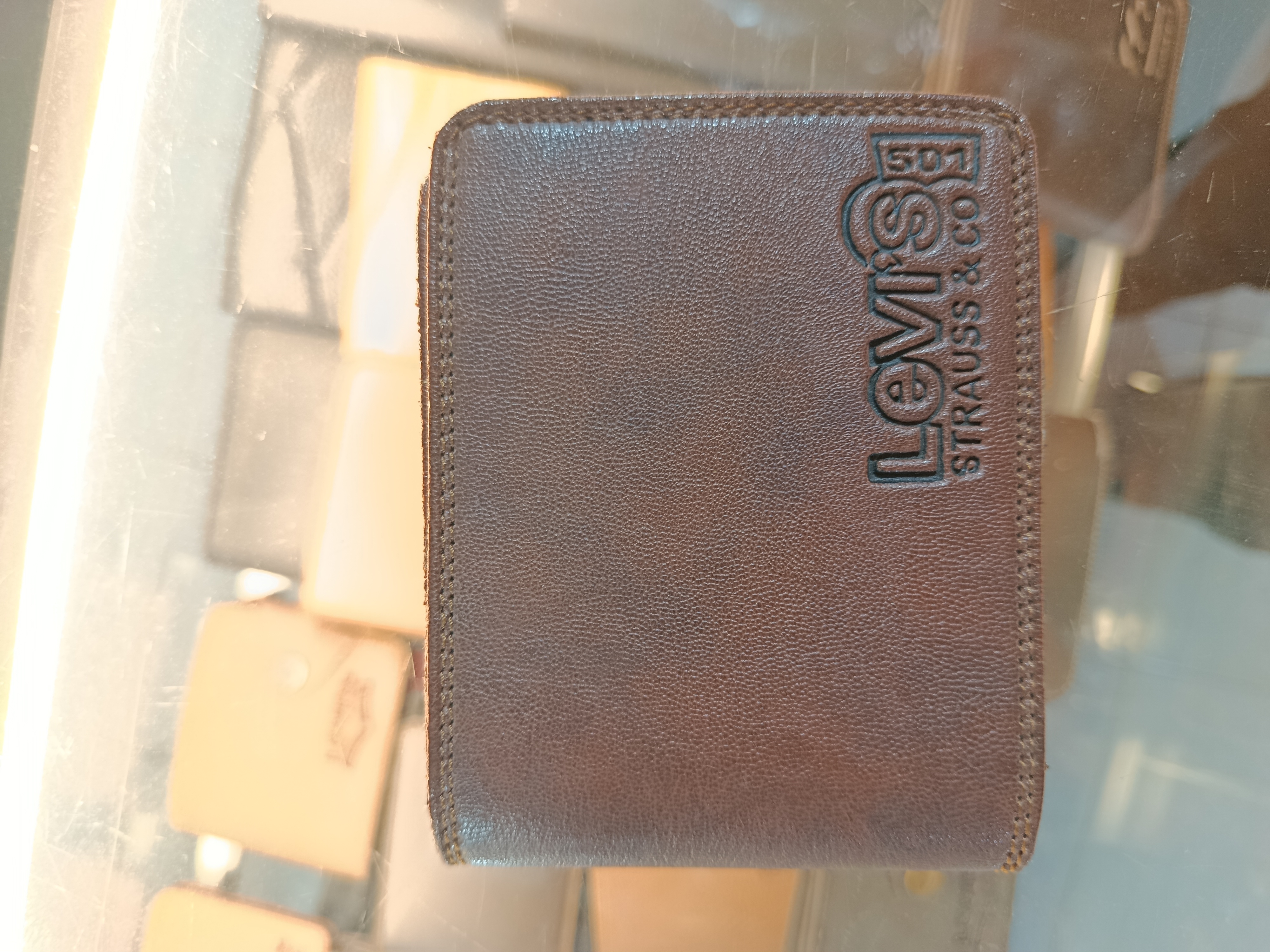 Coklat Bergaris